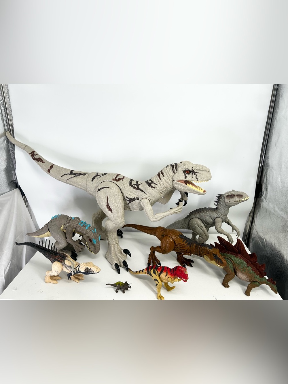 Jurassic World Set 8 Super Colossal/ Destroy Devour Indominus Rex &More 18-22